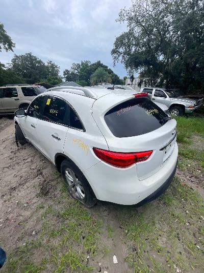 2010 INFINITI FX35 Location - Imports - Row 13 - Stock # H53414