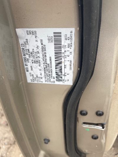 2006 Ford Explorer Location - Ford - Row 27 - Stock # H53507