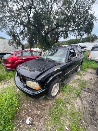 2001 GMC Jimmy Location - GM - Row 38 - Stock # H53446