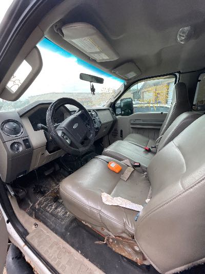 2008 Ford Super Duty F-250 Location - Large Trucks & Vans - Row 25 - Stock # H53510