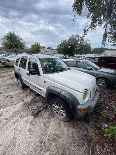 2004 Jeep Liberty Location - Chrysler - Row 39 - Stock # H53261