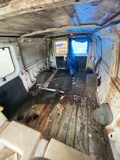 2007 Ford Econoline Cargo Van Location - Large Trucks & Vans - Row 25 - Stock # H53556