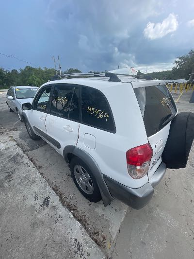 2003 Toyota RAV4 Location - Imports - Row 11 - Stock # H53564