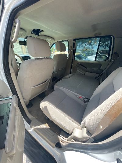 2006 Ford Explorer Location - Ford - Row 28 - Stock # H53595