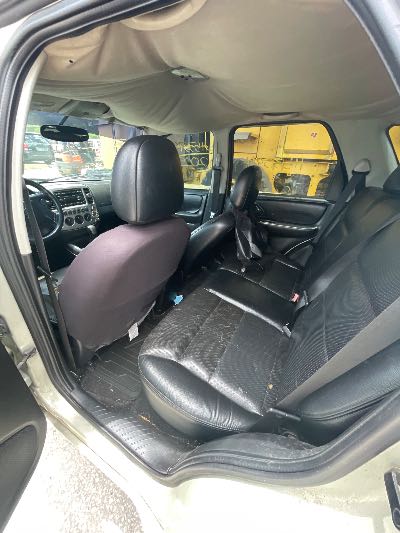 2005 Ford Escape Location - Ford - Row 27 - Stock # H53594