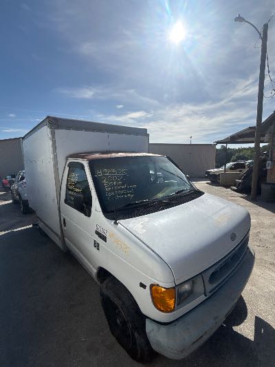 2002 Ford Econoline Commercial Cutaway Location - Large Trucks & Vans - Row 26 - Stock # H53576