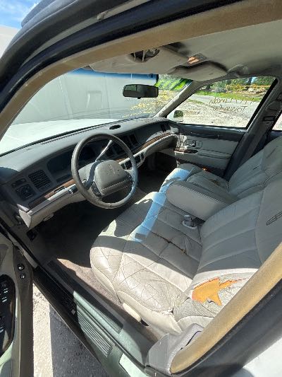 1997 Lincoln Town Car Location - Ford - Row 28 - Stock # H53617