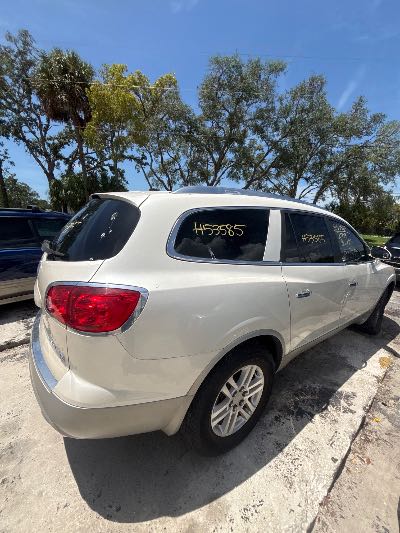 2009 Buick Enclave Location - GM - Row 36 - Stock # H53585