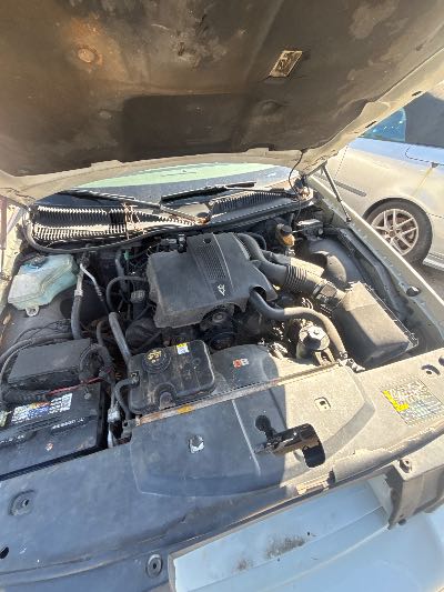 2004 Lincoln Town Car Location - Ford - Row 28 - Stock # H53612