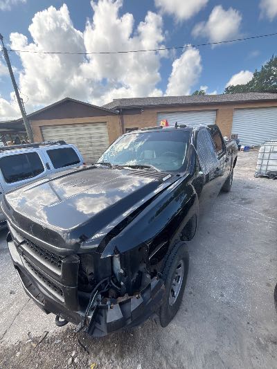 2007 Chevrolet Silverado 2500HD Location - Large Trucks & Vans - Row 27 - Stock # H53677