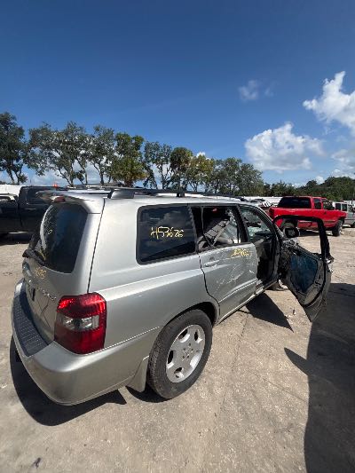 2005 Toyota Highlander Location - Imports - Row 15 - Stock # H53676
