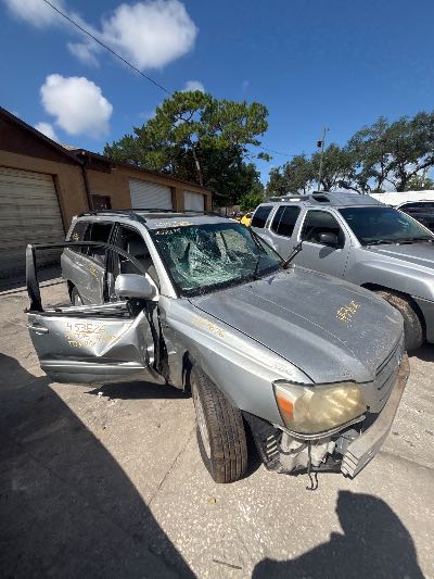 2005 Toyota Highlander Location - Imports - Row 15 - Stock # H53676