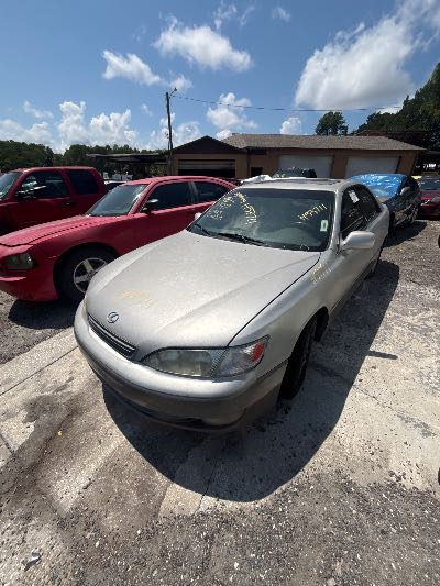 1997 Lexus ES 300 Luxury Sport Sdn Location - Imports - Row 16 - Stock # H53711