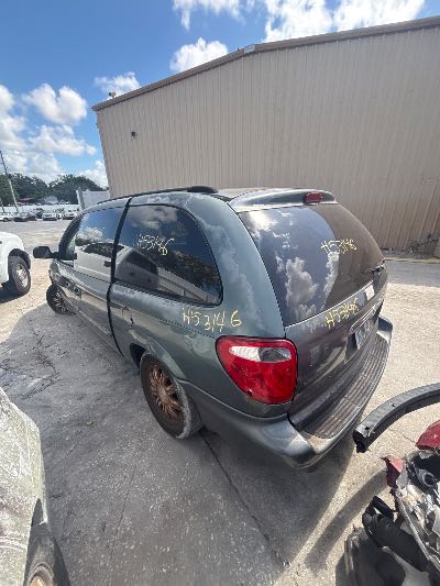 2007 Chrysler Town & Country LWB Location - Chrysler - Row 45 - Stock # H53146