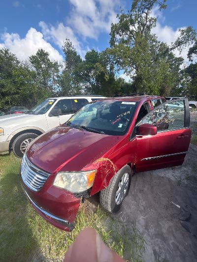 2015 Chrysler Town & Country Location - Imports - Row 999 - Stock # H53679