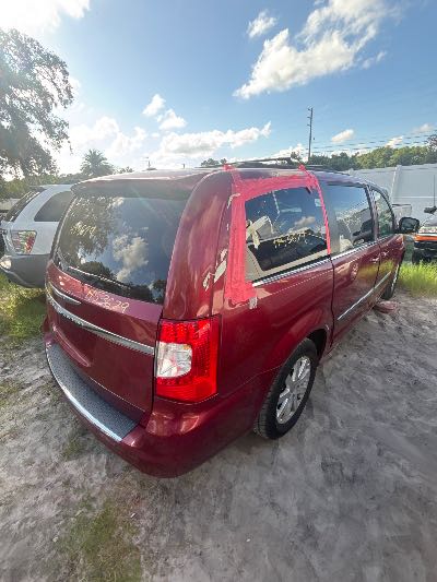 2015 Chrysler Town & Country Location - Imports - Row 999 - Stock # H53679