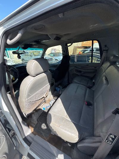 1999 Lincoln Navigator Location - Large Trucks & Vans - Row 27 - Stock # H53744