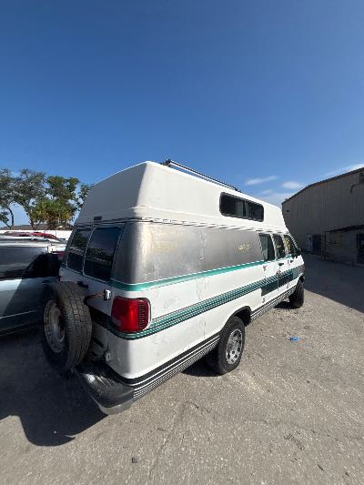 1996 Dodge Ram Van Location - Large Trucks & Vans - Row 28 - Stock # H53741