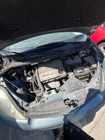2004 Toyota Sienna Location - Imports - Row 19 - Stock # H53754