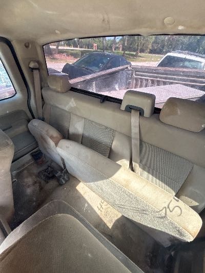 2005 Ford F-150 Location - Large Trucks & Vans - Row 27 - Stock # H53755