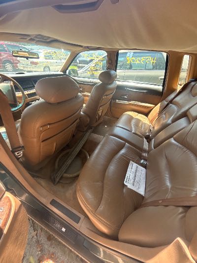 1996 Lincoln Town Car Location - Ford - Row 33 - Stock # H53208