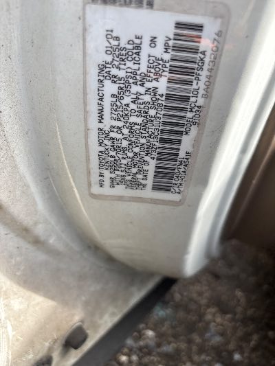 2001 Toyota Sienna Location - Imports - Row 24 - Stock # H53811