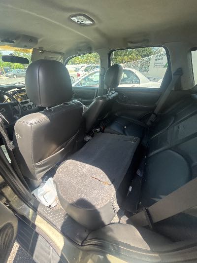 2004 Mazda Tribute Location - Ford - Row 32 - Stock # H53854