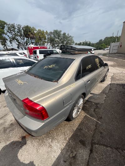 2004 Volvo S80 Location - Imports - Row 25 - Stock # H53885