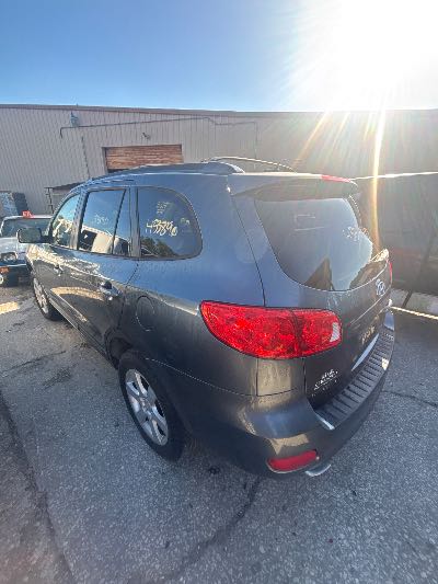 2009 Hyundai Santa Fe Location - Imports - Row 25 - Stock # H53890