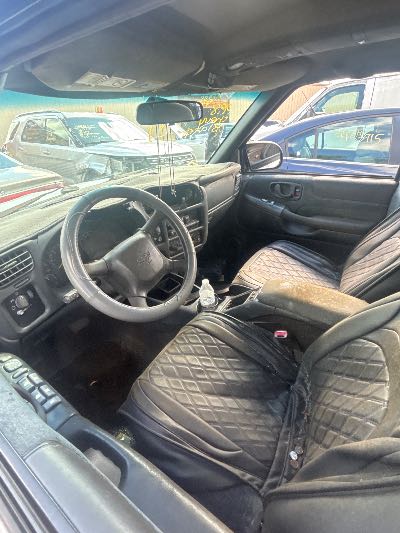 2000 Chevrolet Blazer Location - GM - Row 25 - Stock # H53918