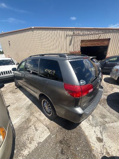 2005 Toyota Sienna Location - Imports - Row 26 - Stock # H53929