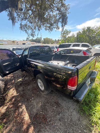 2000 Dodge Dakota Location - Large Trucks & Vans - Row 31 - Stock # H53857
