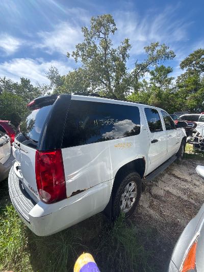 2010 GMC Yukon XL Location - Large Trucks & Vans - Row 30 - Stock # H53686