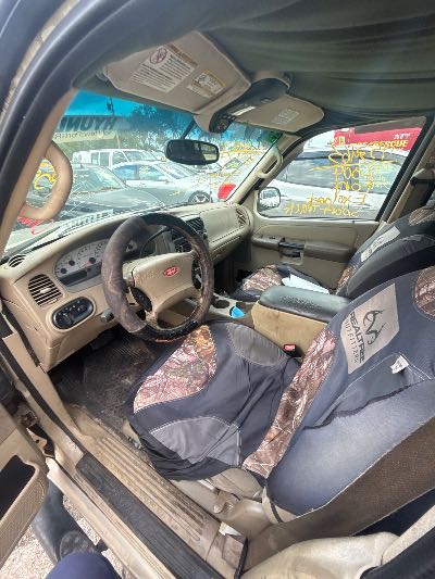 2004 Ford Explorer Sport Trac Location - Ford - Row 33 - Stock # H53963