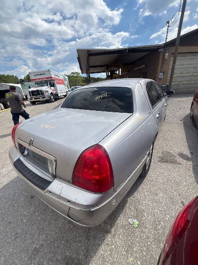 2011 Lincoln Town Car Location - Ford - Row 34 - Stock # H54011