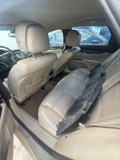 2013 Cadillac XTS Location - GM - Row 25 - Stock # H54015