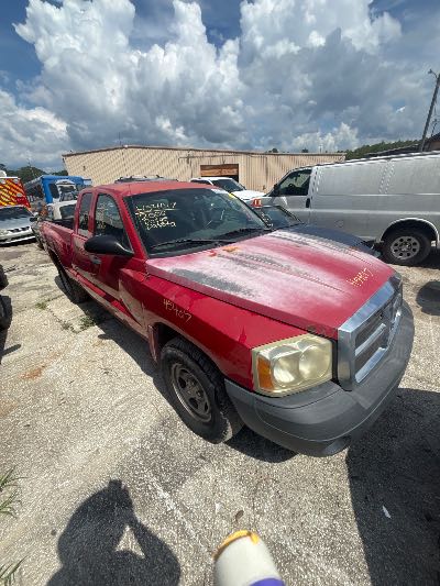 2006 Dodge Dakota Location - Large Trucks & Vans - Row 31 - Stock # H54017