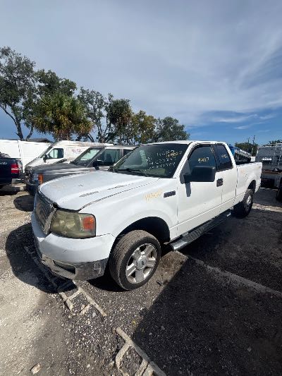 2004 Ford F-150 Location - Large Trucks & Vans - Row 32 - Stock # H54027