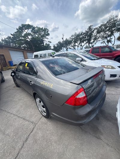 2010 Ford Fusion Location - Ford - Row 34 - Stock # H54018