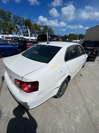 2009 Volkswagen Jetta Location - Imports - Row 4 - Stock # H54111