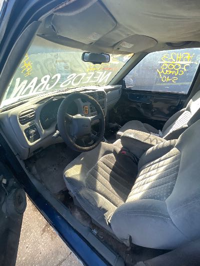 2000 Chevrolet S-10 Location - GM - Row 26 - Stock # H54123