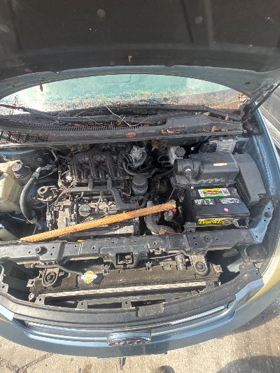 2006 Kia Sedona Location - Imports - Row 3 - Stock # H54127