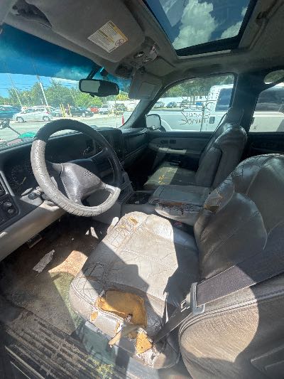 2001 Chevrolet Tahoe Location - Large Trucks & Vans - Row 32 - Stock # H54140