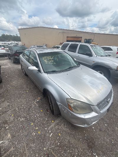 2005 Nissan Altima Location - Imports - Row 6 - Stock # H54157