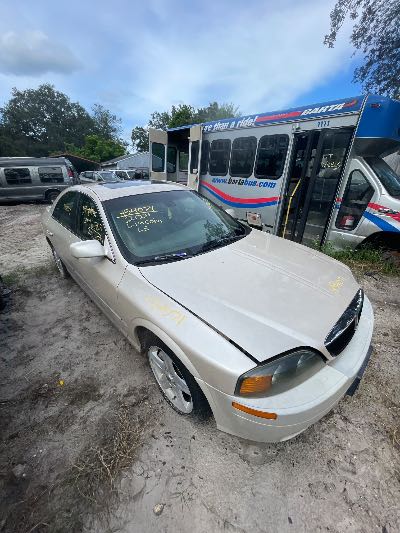 2001 Lincoln LS Location - Ford - Row 25 - Stock # H54071