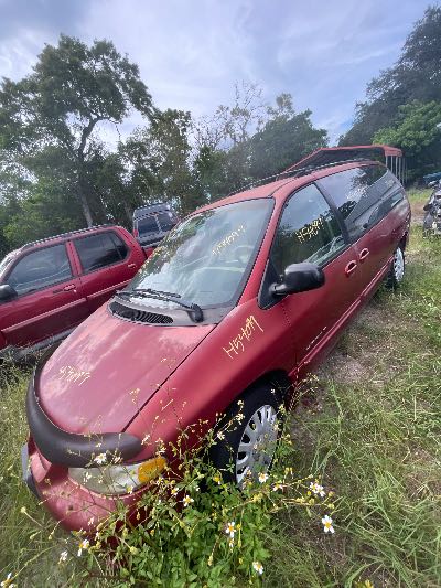 2000 Dodge Grand Caravan Location - Chrysler - Row 43 - Stock # H54099