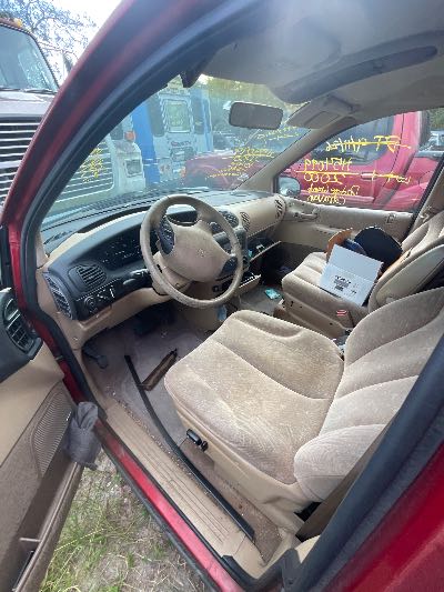 2000 Dodge Grand Caravan Location - Chrysler - Row 43 - Stock # H54099