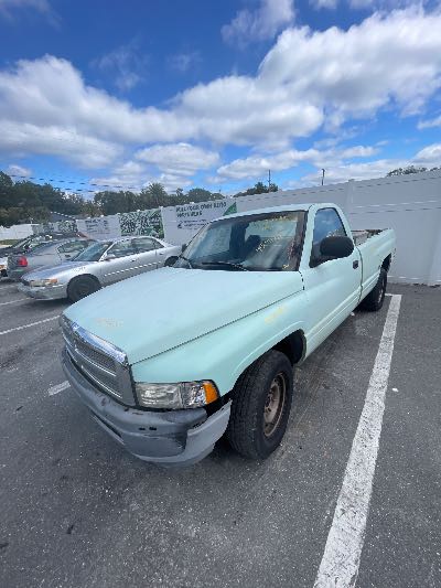 2001 Dodge Ram 1500 Location - Large Trucks & Vans - Row 33 - Stock # H54168