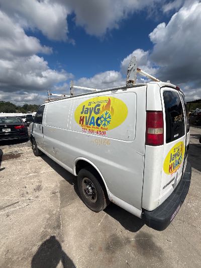 2006 Chevrolet Express Location - Large Trucks & Vans - Row 48 - Stock # H54188