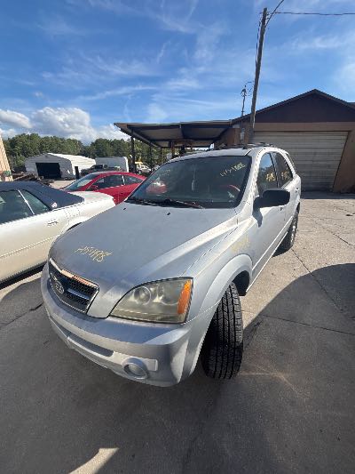 2005 Kia Sorento Location - Imports - Row 6 - Stock # H54198